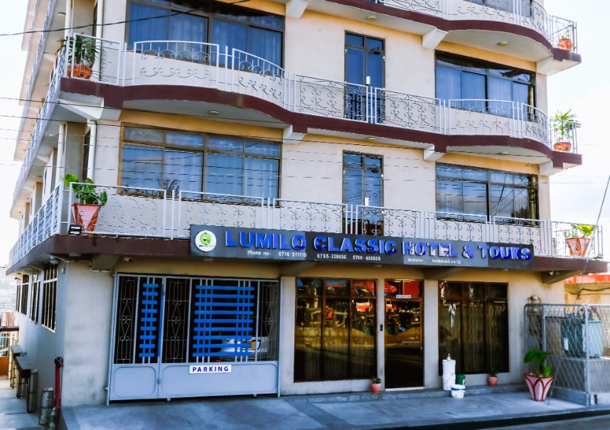 LumiloH's tweet photo. The best and biggest hotel in southern highlands, Lumilo Classic Hotel. https://t.co/AAIDVTifpf