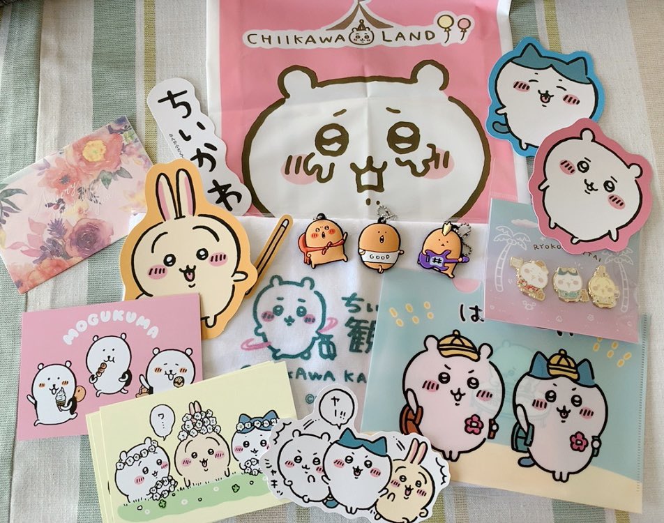 自慢していい?自慢しちゃうぞ!
こんなに可愛いプレゼント贈ってくれるお友達がいる事が私の最高のお宝です。カードのイチゴ花京ペン最高kawaii・・!!!! 