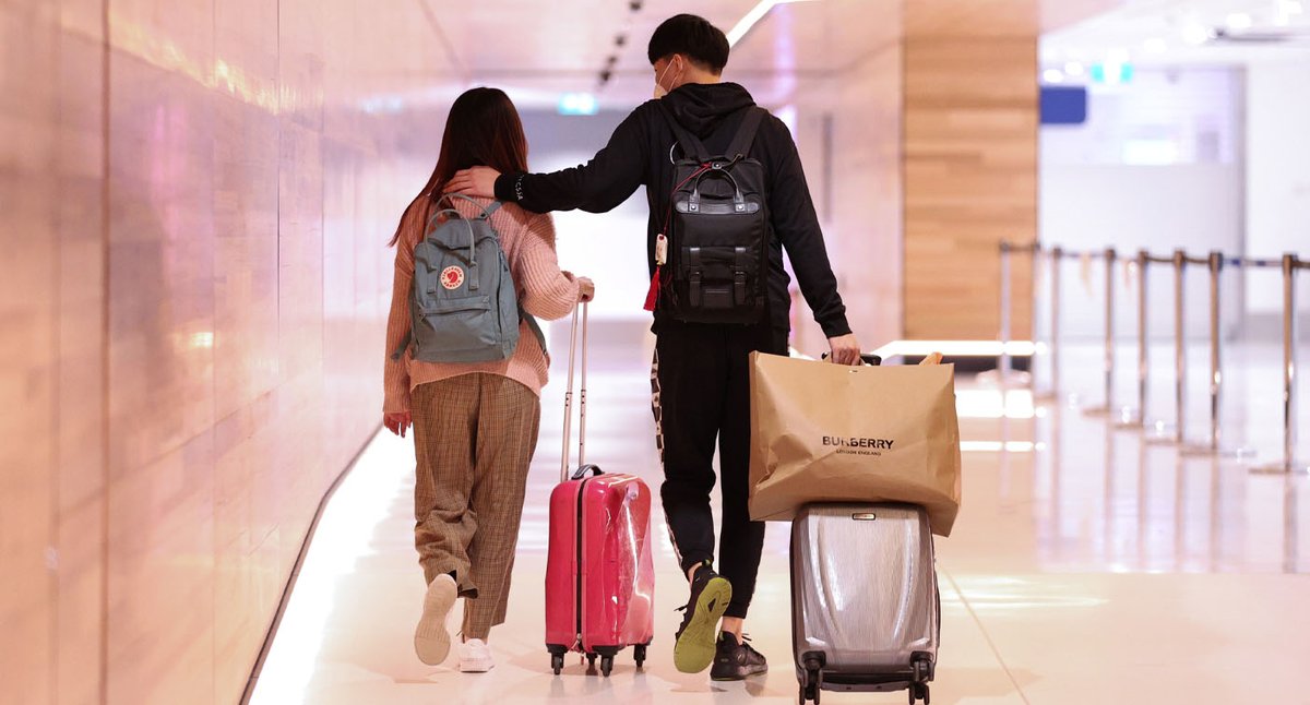 It's a common sight in China to see high school students and uni undergrads donning army green for military training. 

But one student arriving in Australia has reportedly had their visa cancelled over it. 

Read more <a href="/YahooNewsAU/">Yahoo News Australia</a> | yhoo.it/3NzKh7G