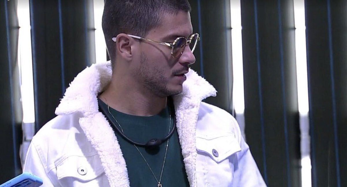 bilautagaran's tweet image. quantos rt consigo aqui?!

ARTHUR MERECE RESPEITO