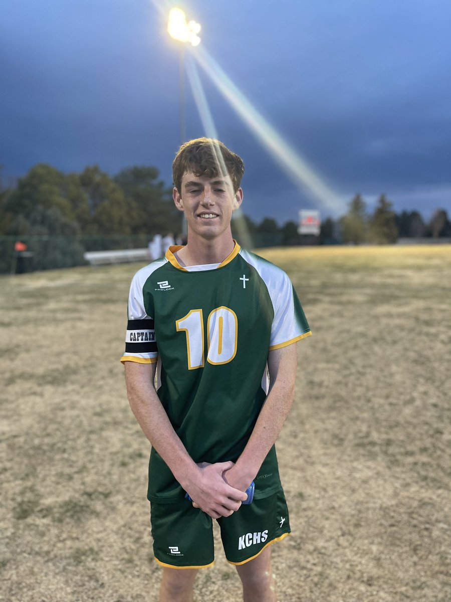 KCHS_BoysSoccer's tweet photo. 🚨 PLAYER OF THE GAME 🚨
With game #2 in the books tonight’s player of the game goes out to our captain Dillon Beachy. The game is 80min & the lad played his heart out all 80min. He had the midfield under control & helped secure another shutout for KC tonight. https://t.co/dxqH4aNRy4