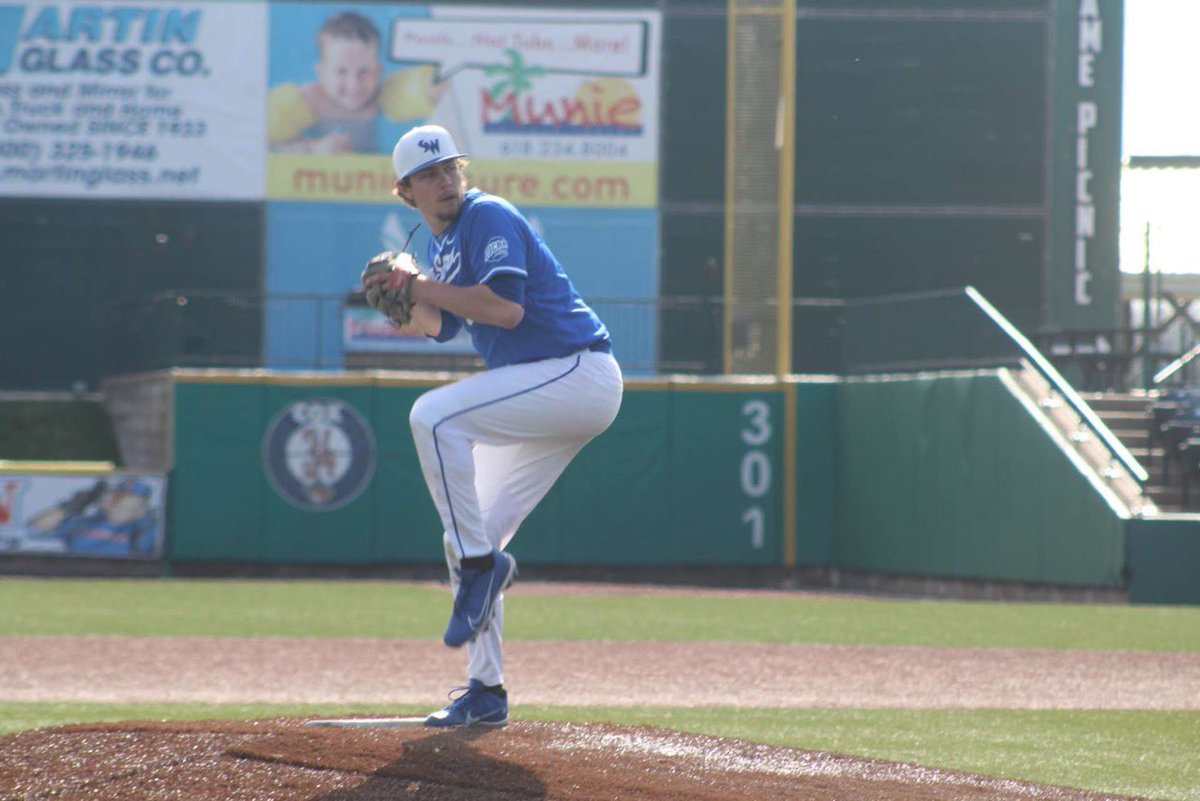 lhgasser's tweet photo. Thank you to everyone for the love and support. Onto a new adventure for next year.                                                 @othsbaseball ➡️@BlueStormBSB ➡️@SLUBaseball https://t.co/dmnCEkGhm0