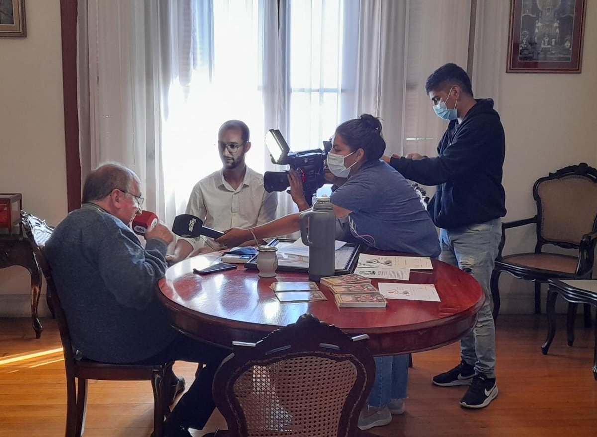 synodalsalta's tweet photo. Encuentro del Sr. Arzobispo con la Prensa. Por una Iglesia sinodal. El Papa Francisco da un paso adelante y nos invita a profundizar en un dato: la comunión se alimenta cuando aprendemos a “caminar juntos”, que es lo que significa la palabra Sínodo. https://t.co/7I5F89gqca