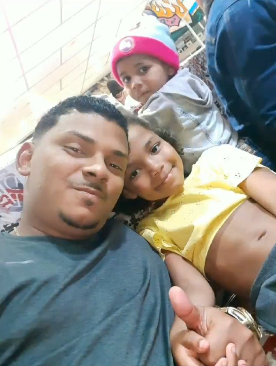 CaetanoLohrainy's tweet photo. Feliz aniversário ela te ama e está cheia de saudades, hoje séria um dia muito especial pra vocês. Te fala está insuportável pra ela conviver sem você '. 😔💔 @Brunogomesrtbr https://t.co/7xSEpEbETH