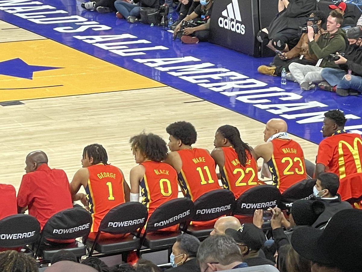 CoachJayCosme's tweet photo. Shout out to the boys for putting on for the city! #TheMecca #DallasVsEverybody 🍔🍟 @McDAAG https://t.co/QakenHy6XM