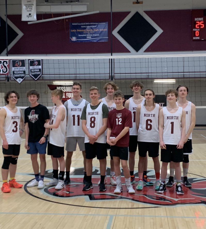 LSNvolleyball's tweet photo. Congratulations on your first W of the season boys! #LSNVB #mensvolleyball #volleyon https://t.co/0jWEbCpnpB