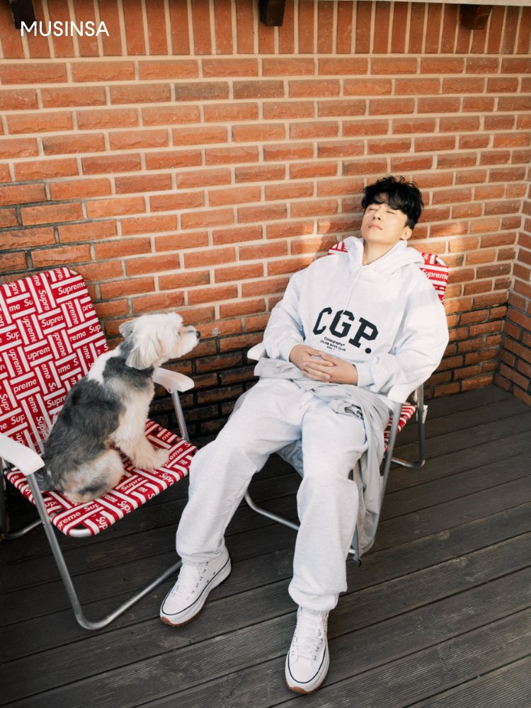 구교환 남친 LOOK도 다 무신사랑 해!
사진 모음 (1/7)

#구교환 #KOOKYOHWAN