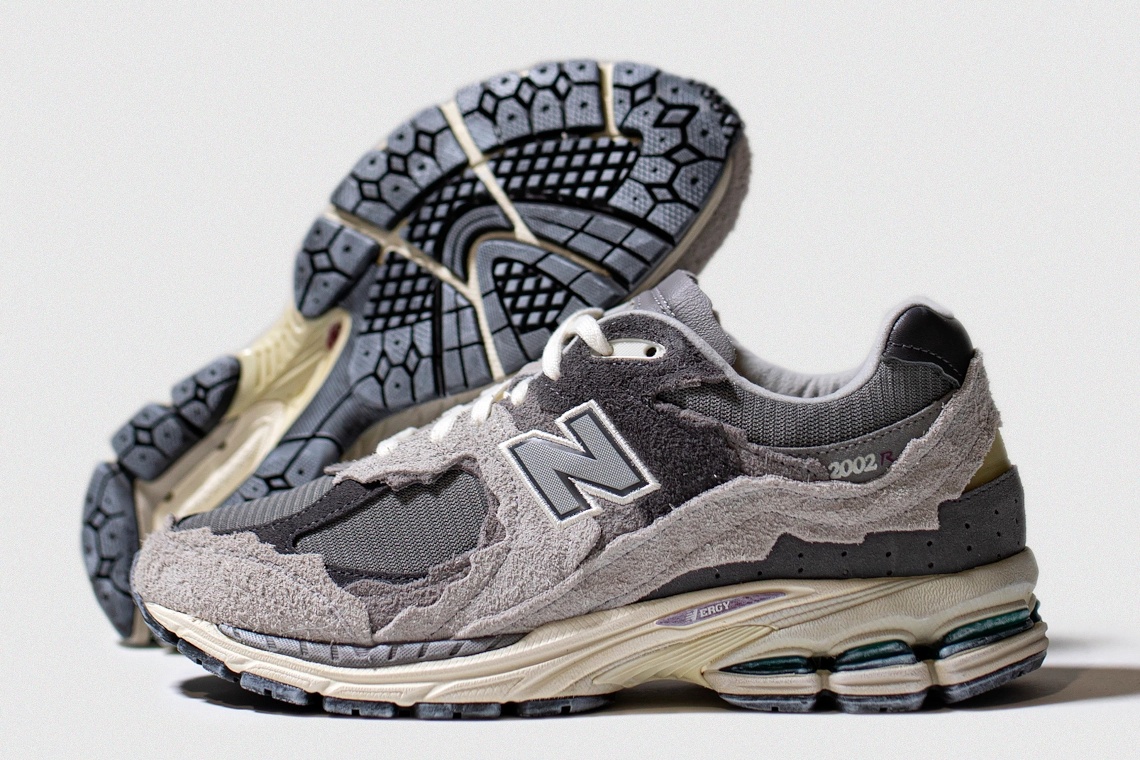 t.co/TJBOJf68C7 #newbalance #nb #2002r 