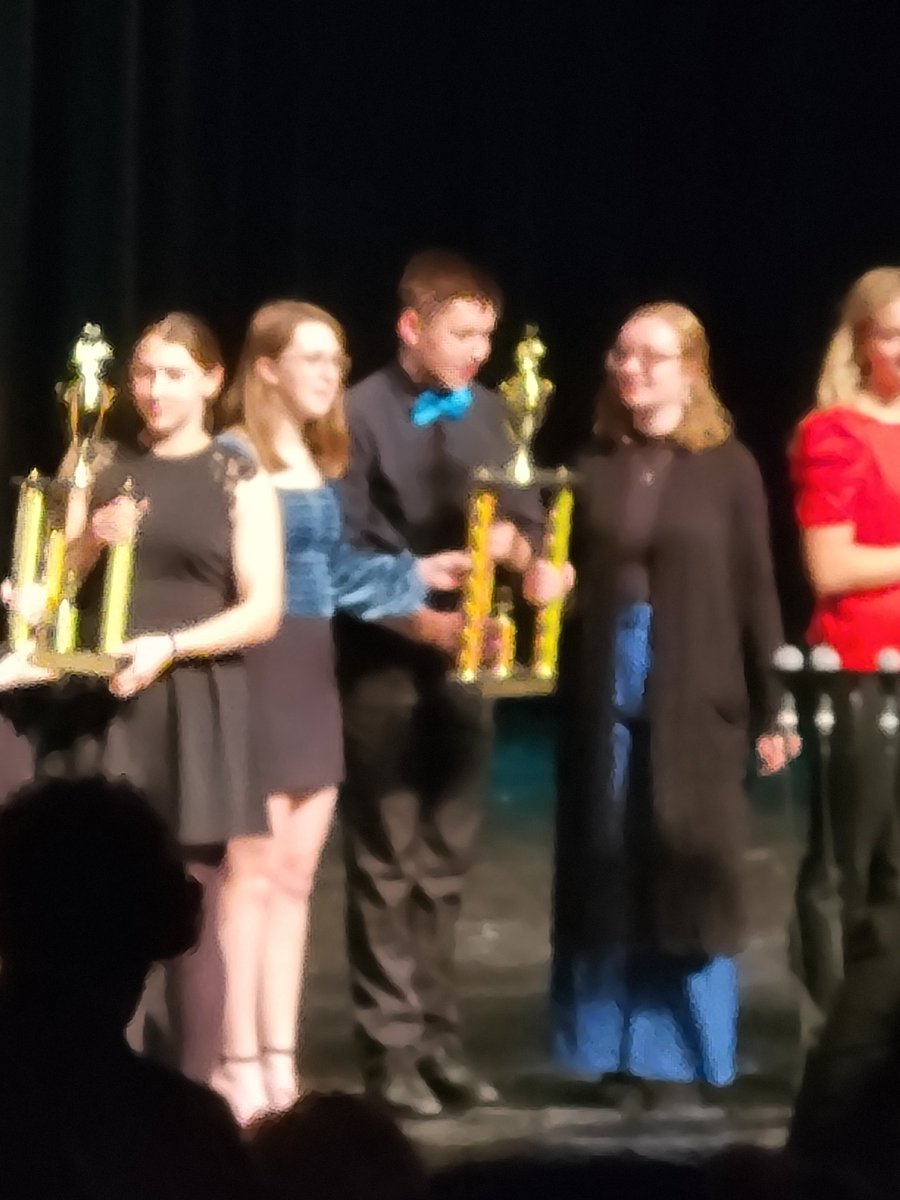 mjamesagd's tweet photo. Congratulations to CPU's The Chorazz jazz choir on placing 2nd in 3A at the State at the Iowa Vocal Jazz Championships!!! Special shout out to Shelby Channel for best female vocalist! Super proud of these kids! They killed it! 🖤💛🎶🎤 #CPUSchools #CPUActivities @rlibolt https://t.co/7L6ShDAcXK