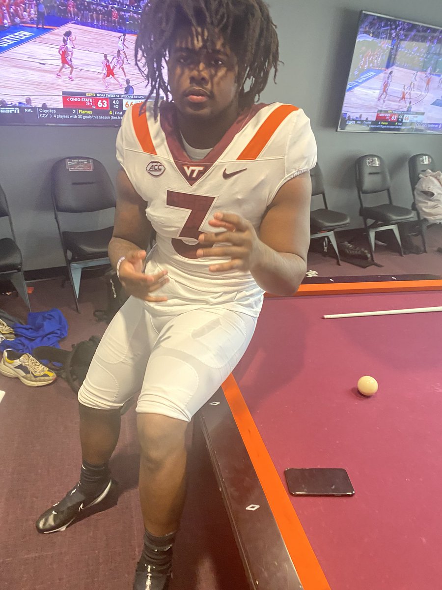simeon_coleman's tweet photo. Had a good time at vtech thanks for having me can’t wait to be back #GoHokies @jcprice59 @Coach_Marve https://t.co/50TaobWCqC