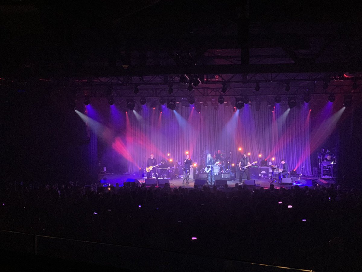 jasoncarvalhoHQ's tweet photo. @JerryCantrell was pure class & all rock n roll. Melodies & Lyrics rich with emotion and vigour. LIVE music is back.
#BRIGHTtour #JerryCantrell #AIC #Toronto https://t.co/NabjR4PCvm