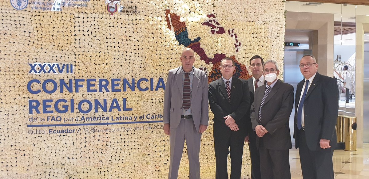 LuisMonteroMus1's tweet photo. 🔵En la primera jornada de LARC37, #Cuba destacó la asistencia técnica brindada por #FAO al Plan SAN 🥦🥬y su instrumentación jurídica. @MINAGCuba @MauryHechavarr1 https://t.co/oc2aV2YmUi