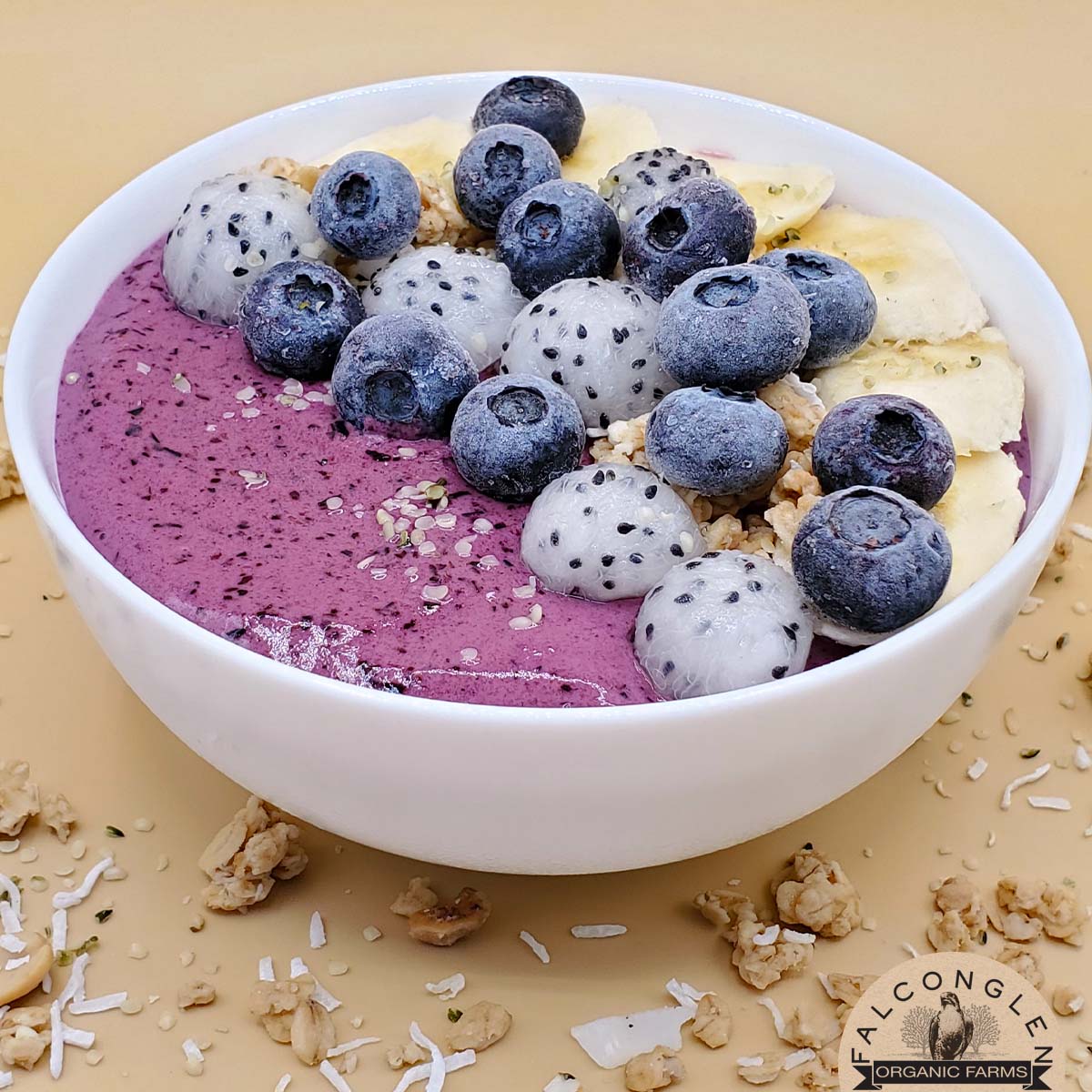 FalconglenFarms's tweet photo. This Blueberry Smoothie Bowl is the perfect, light and refreshing breakfast or snack!
Prepared with just 5 simple ingredients; bananas, fresh, frozen or freeze-dried organic blueberries, hemp seeds, vanilla extract and milk. 
https://t.co/GkFaLO2lw8
#BlueberrySmoothieBowl https://t.co/qGX3ezpFrr