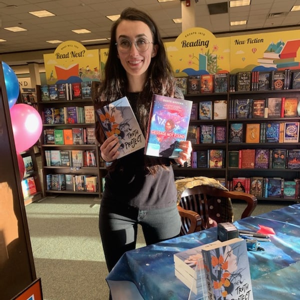 BNAnchorage's tweet photo. Thank you, @DanteMedema for spending your Release day with us!
Happy Release Day!
#bnanchorage #barnesandnoble #bnbuzz #newreleasetuesday #dantemedema #messagenotfound #truthproject #localauthor #authorsofalaska https://t.co/8TitLrrgpk