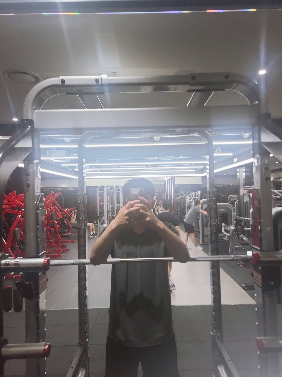qwe99124's tweet photo. 휴가에 할거없어서 운동 옴
#일탈 #섹트 #게이 https://t.co/Czu7lSCRXk