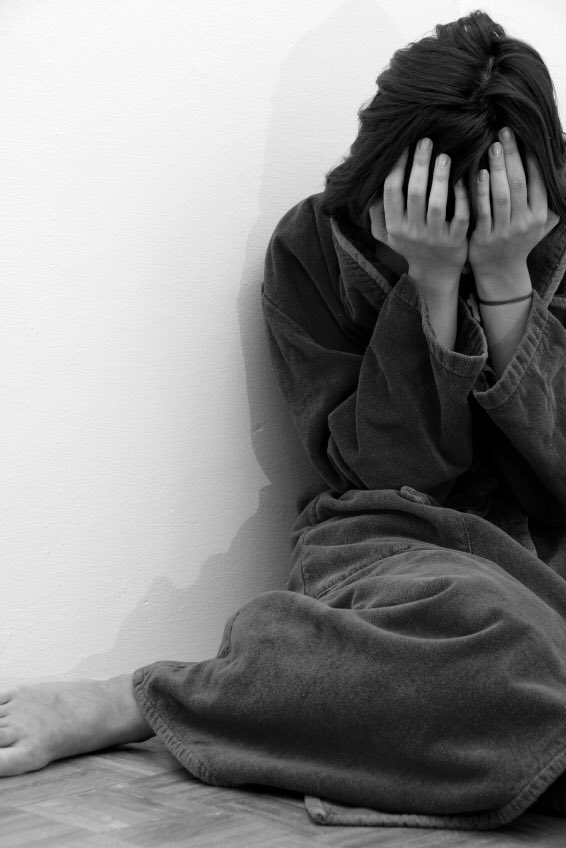 Everyone speaking
At once
Nothing understood

The words twirl around
Faster than a
Kansas tornado

Bouncing of the
Padded walls
Of her mind

The #racket
Is deafening
Never slowing down
This noise
Penetrating
The mind

Will it ever

End
#vss365