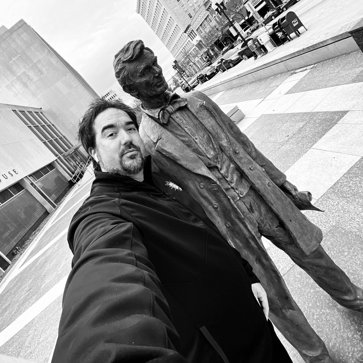 Outtakes from Peoria, IL in black and white.
#blackandwhite #outtakes #peoria #peoriaillinois #tourlife #adventures