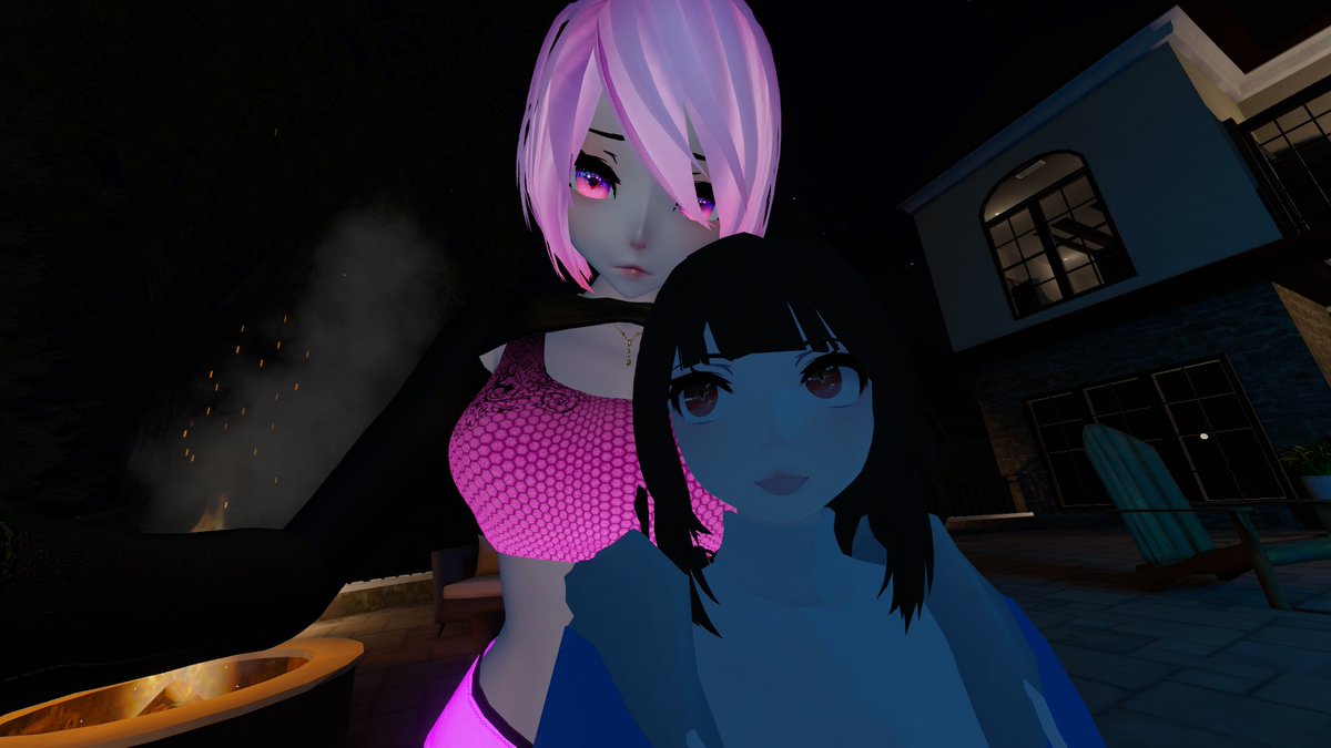 virtual_koi's tweet photo. VRChat | Now that I've pivoted this account to be a sort of, more general, screenshots account I can post some of the VRChat screenshots I've been sitting on for a while!
#VRChat #VRC #screenshots https://t.co/WfSuTvbDMV