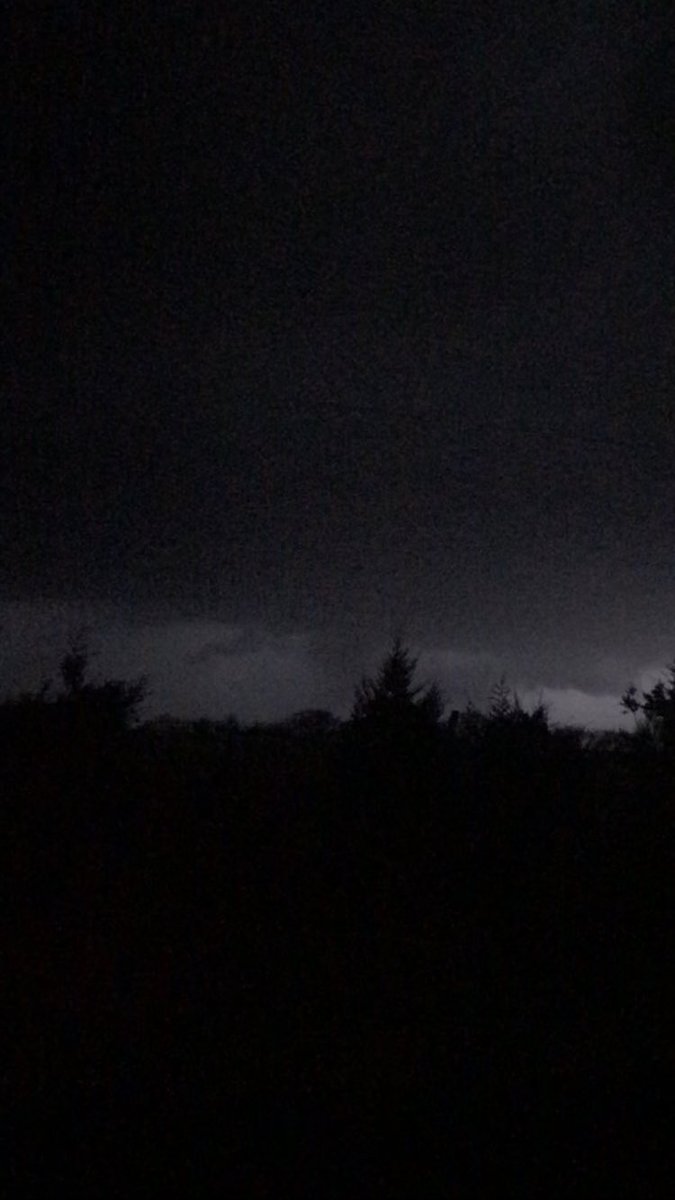 <a href="/CowsWx/">Flying Cows Wx</a> <a href="/MetCrewChasers/">Met Crew Chasers</a> @SWMN_SportsGuy Scary Looking Clouds/possible rotation just SW of Purcell. Photos were taken at 10:16 PM