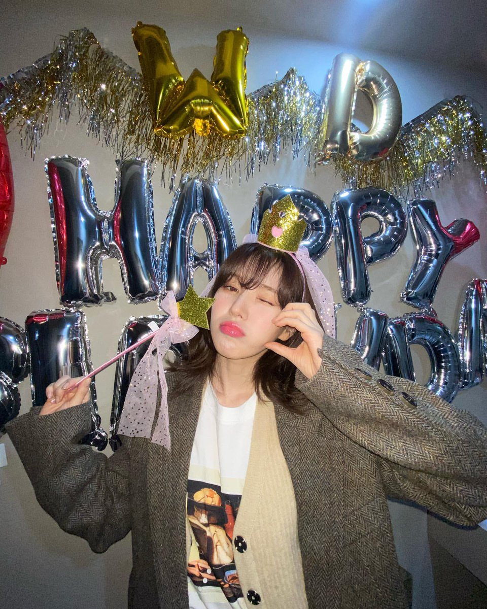 RV_WendySW's tweet photo. Happy birthday to me💙

생일 축하해주신 모든 분들 감사드려요💙 이렇게 많은 사랑을 받아도 되나 싶을 정도로 행복한 하루였습니다💙 앞으로 제가 더 많이 아끼고 사랑할게요💙 다시 한 번 감사드립니다🙏💙

I love you all🤭😘 https://t.co/xBPnjtnx9H