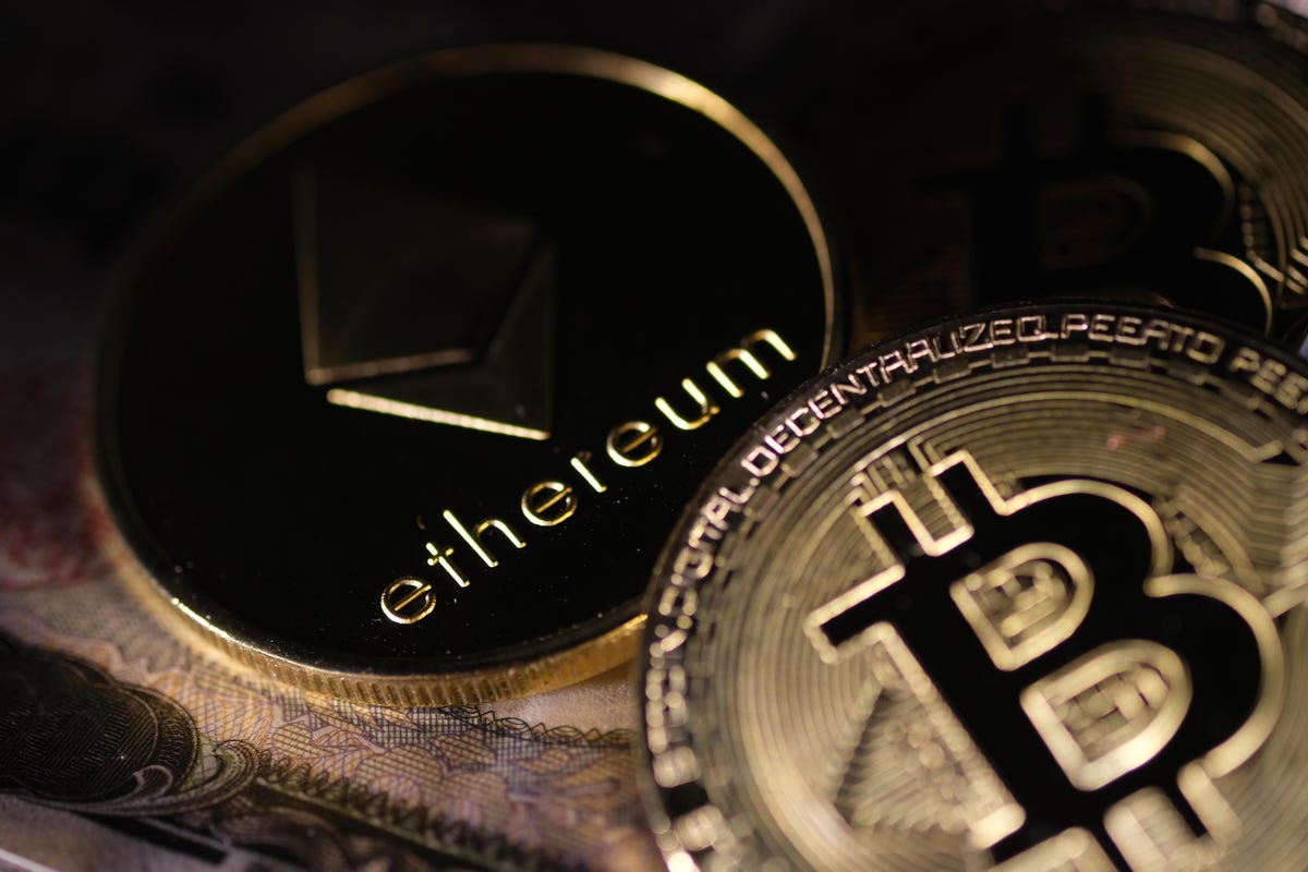 aleks_kins's tweet photo. #CryptoampBlockchain #cryptoblockchain $600 Billion Crypto Boom: Bitcoin Price Prediction And Ethereum ‘Supply Squeeze’ https://t.co/mZsQmrTwmm https://t.co/cIy31RJoxd