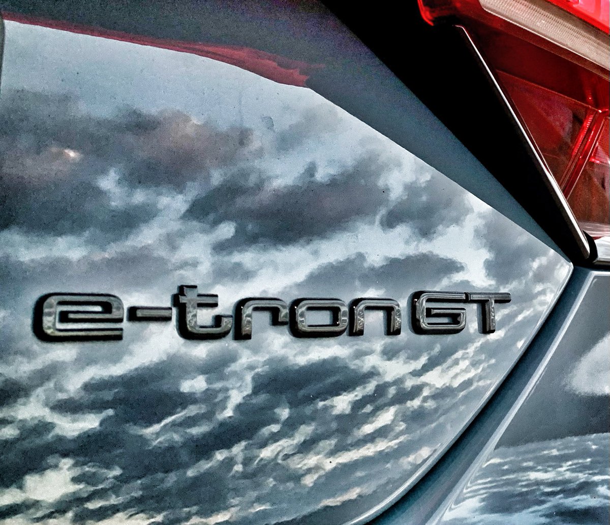 MarkJonesZA23's tweet photo. Welcome to .@audisouthafrica RS e-tron GT. itโs juiced up and ready to rumble. We finally get a chance to see if 440 kW of power and 830 Nm of torque can set some records at Gerotek.
#Audi | #AudiRS | #etronGT | #electrifyingfun | https://t.co/BgKYBCbKJ7