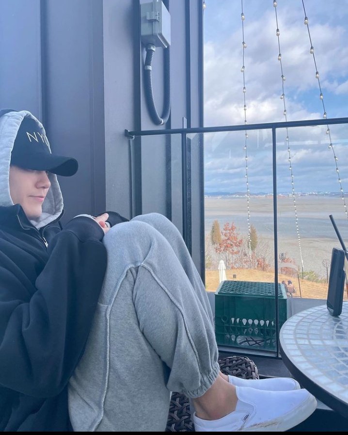 CounterGea's tweet photo. i thought lee do hyun is kim bum here 😆

#LeeDoHyun #KimBum https://t.co/kilxqh3zQK