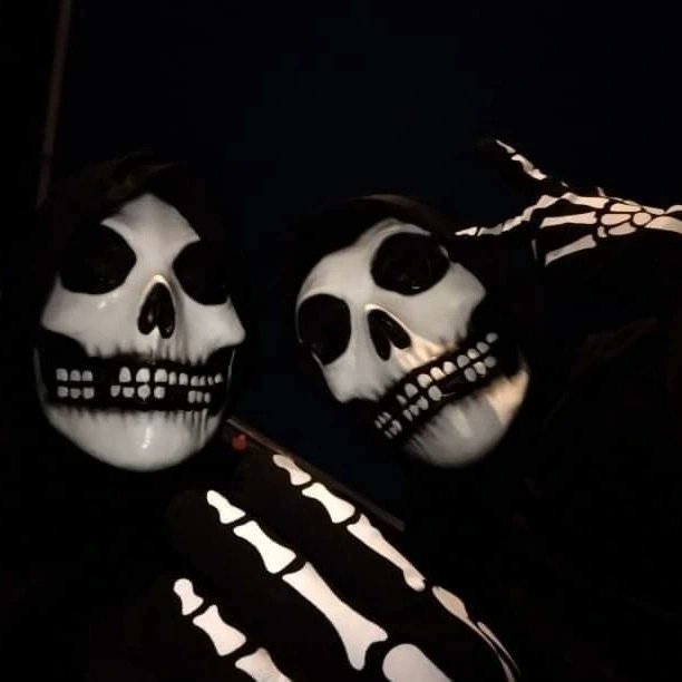 edithxpunk's tweet photo. halloween 2021, el mejor día de mi vida🖤 https://t.co/5FKxXTilrw