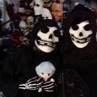 edithxpunk's tweet photo. halloween 2021, el mejor día de mi vida🖤 https://t.co/5FKxXTilrw
