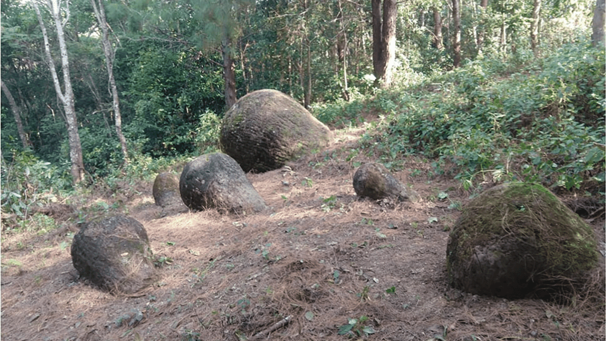 Mysterious giant jars have been unearthed in India, but there are still unsolved questions. 

#ANUExpert <a href="/Nick_Skopal/">Nick Skopal</a> says it’s likely they are tied to burial rituals, but "we still don't know who made the giant jars or where they lived”.  

📖 anu.edu.au/news/all-news/…