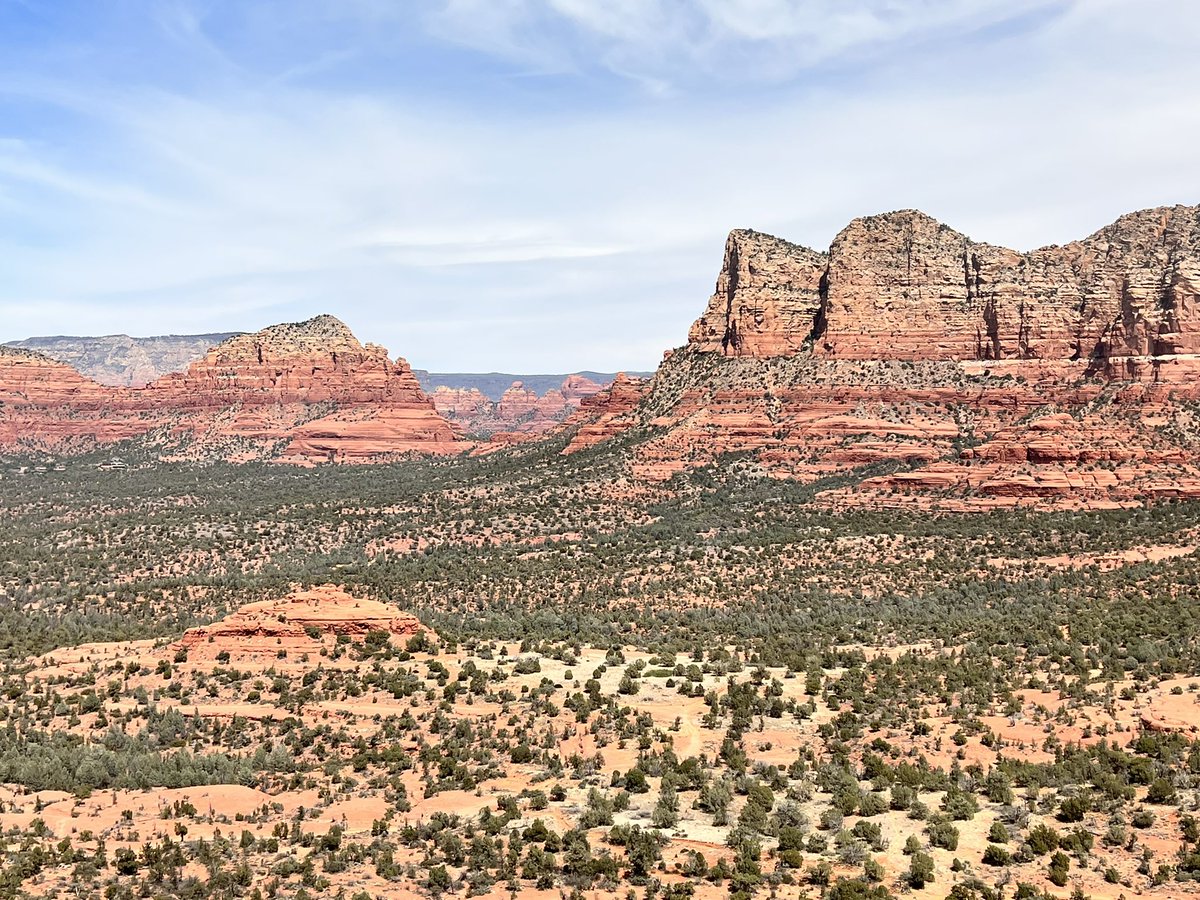 tansalpha's tweet photo. Took a little trip to the land of the red rocks this weekend and I can’t help but contemplate - the earth is filled with breathtaking places! #optoutside #travel #Arizona https://t.co/xoyEpauIGk
