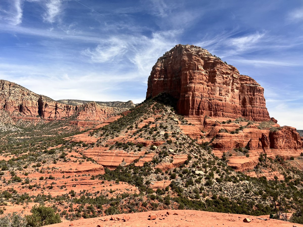 tansalpha's tweet photo. Took a little trip to the land of the red rocks this weekend and I can’t help but contemplate - the earth is filled with breathtaking places! #optoutside #travel #Arizona https://t.co/xoyEpauIGk