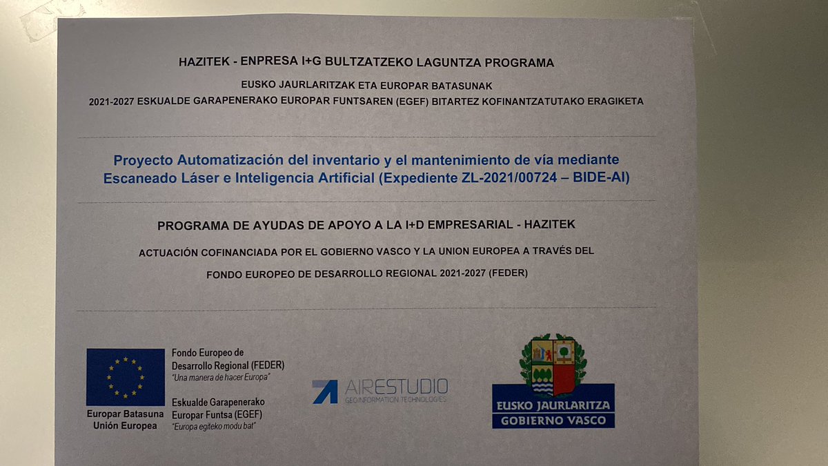 airestudioscoop's tweet photo. Desarrollo de automatización del inventariado para el mantenimiento de vía mediante #MobileMapping e #IA financiado por #hazitek @gobiernovasco y Fondos #FEDER Proyecto BIDE-AI @tecnalia @irontec #Tecsa https://t.co/O1Un2k1mCo