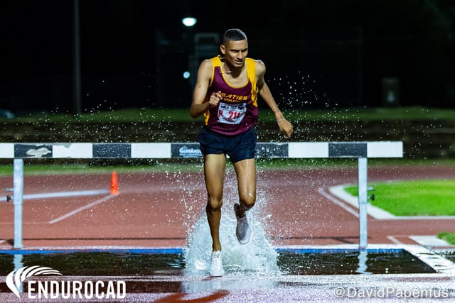 underarmourza's tweet photo. Congratulations to Ashley Smith who finished first at the Athletes Academy Invitational on Monday night in the 3000m Steeplechase with a personal best of 8:31.15!
#TheOnlyWayIsThrough https://t.co/wOt37EgpeK