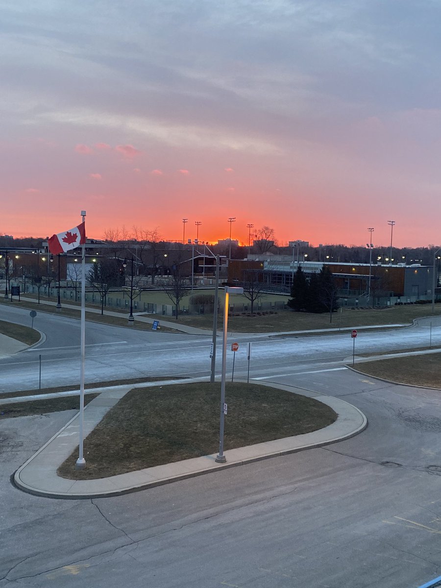 The view from <a href="/QueenStreetPS/">Queen Street P.S.</a> roof top! Happy Wednesday! <a href="/PeelSchools/">Peel District School Board</a>.