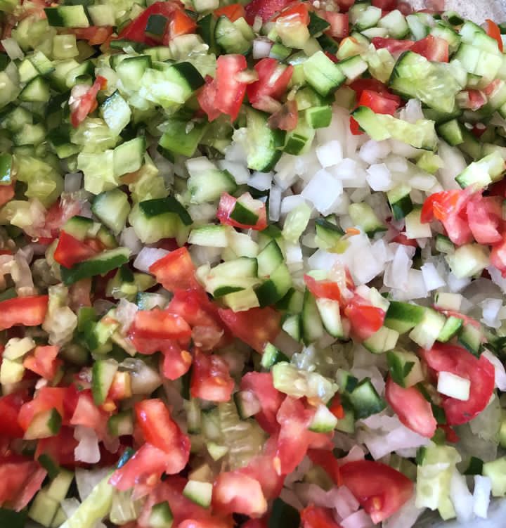 missshinnew's tweet photo. تازه الان فهمیدم آبغوره نداریم🥲 https://t.co/8Z2nFnIv6n