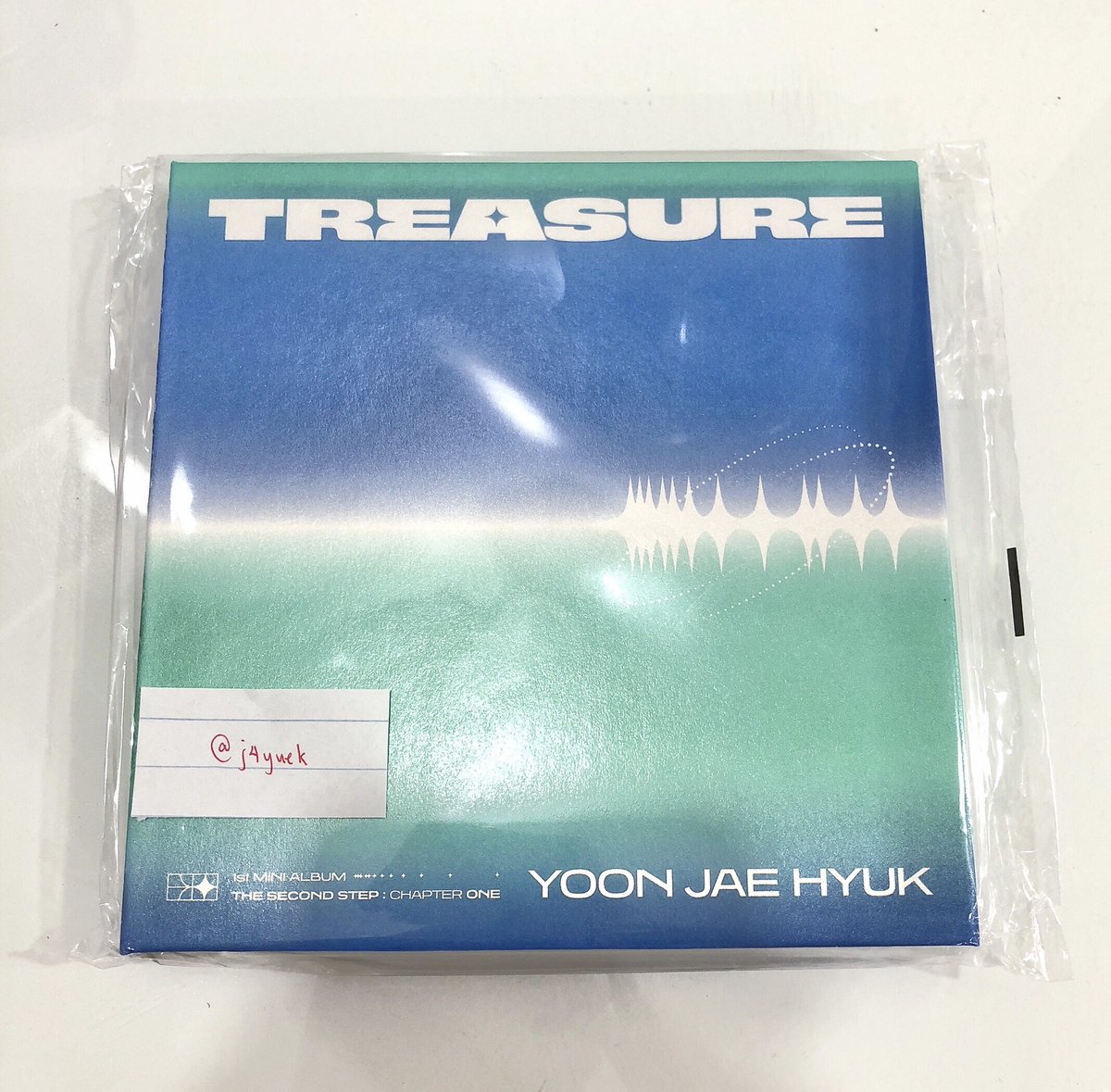 j4yuek's tweet photo. 🫙. . . wts lfb treasure ph 

𓏔 jaehyuk digipack

   ✷ 200 php
   ✷ unsealed (poster + cd only)
   ✷ onhand
   ✷ mop: gcash - mod: ggx
   ✷ dm for the condition!

t. tss ch1 yoon jaehyuk https://t.co/OQAA4rXds9