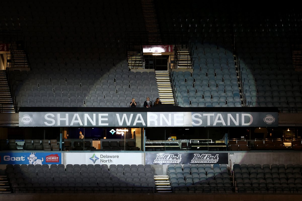 CricketAus's tweet photo. Forever Warnie's ❤️ https://t.co/0OnNeBylSK
