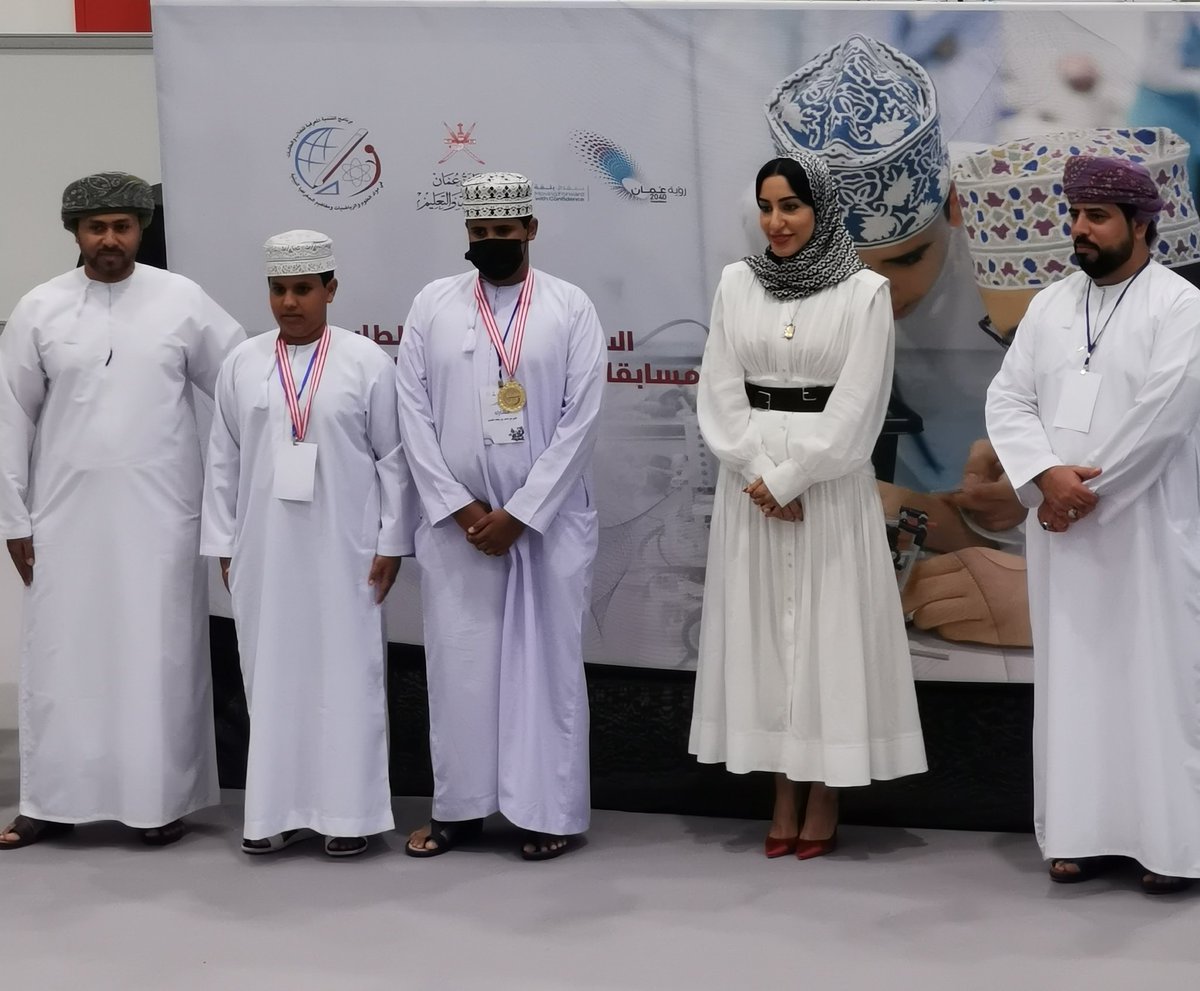 DhofarInno's tweet photo. فريق محافظة ظفار في مسابقة الروبوت تتبع الخط يحصل على المركز الأول على مستوى الوزارة والفريق مكون من
١.عبدالرحمن العمري
٢.علي المهري
من مدرسة أبو عبيدة بن الجراح ومشرف الفريق ا.محمود الشرقاوي https://t.co/xI0ui8saL9