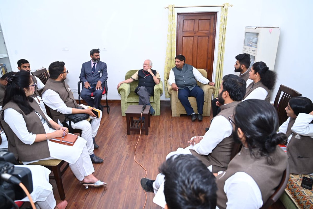 mit_sog's tweet photo. #MITSOG 's MPG 17th batch students interacted with @KumarKetkar, Member of Parliament (Rajya Sabha) on Day 8 of National Study Tour 2022
#CareerinPolitics #NationalStudyTour https://t.co/TIzuEEIXEB