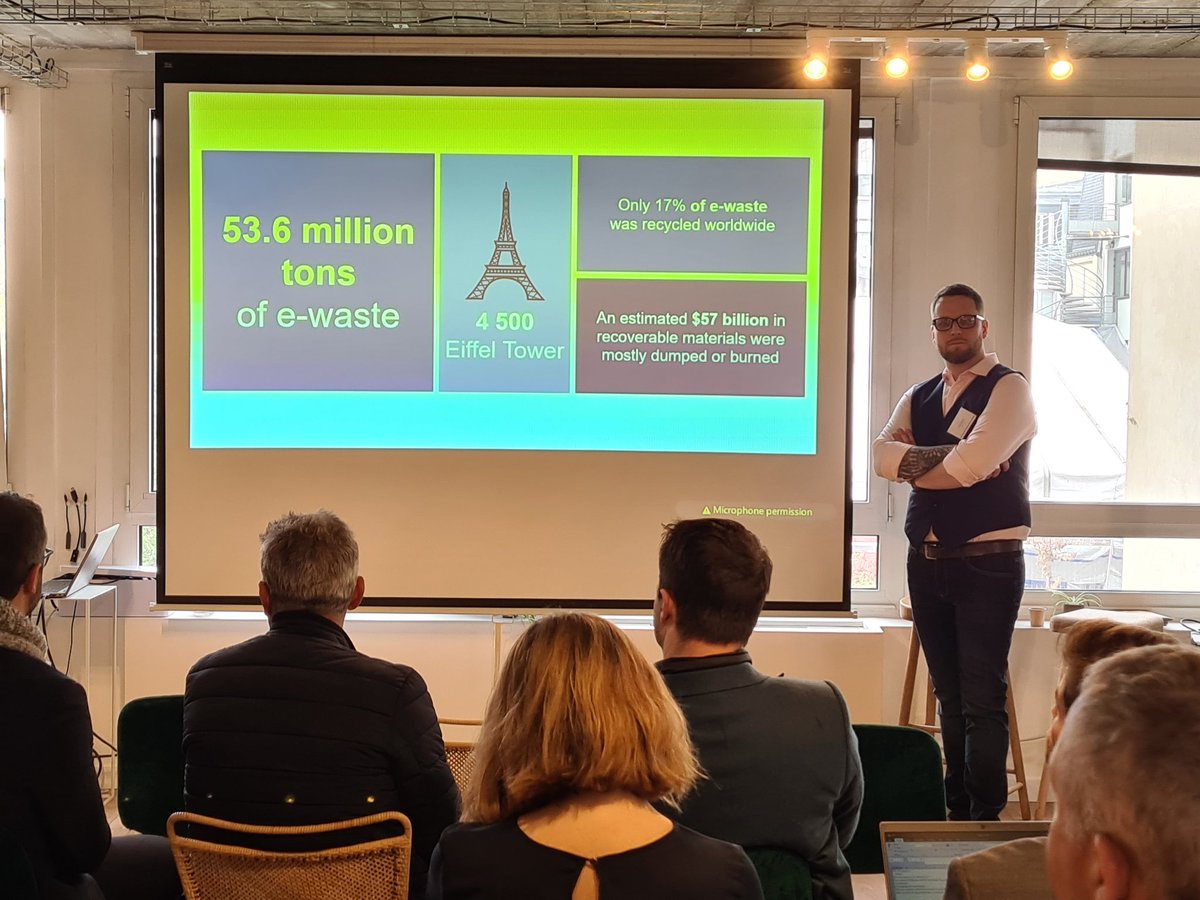 Stéphane Huet (@stephaneatdell) on Twitter photo 54m tons of e-waste everry year. That's a $57bn opportunity to recycle ♻️. Great discussion and ideas brainstorming during this 2nd <a href="/DellTechFrance/">Dell Technologies France</a> CSR lunch with customers and partners #greenIT 54m tons of e-waste everry year. That's a $57bn opportunity to recycle ♻️. Great discussion and ideas brainstorming during this 2nd <a href="/DellTechFrance/">Dell Technologies France</a> CSR lunch with customers and partners #greenIT