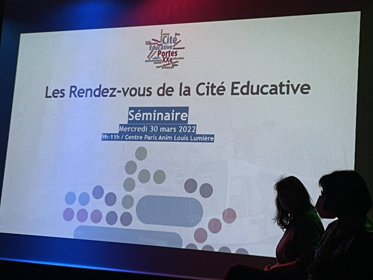 CEPortes20e's tweet photo. Ce matin au centre Paris Anim’ Louis Lumière les professionnels de la cité éducative des Portes du 20e ont parlé projets lecture, développement des compétences psychosociales et soutien à la parentalité. Des échanges riches basés sur les actions de terrain #allianceéducative https://t.co/E9lNKFoXfK