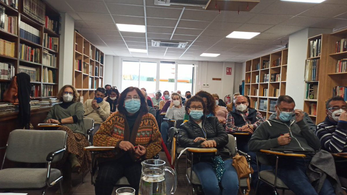 [No Reforma Laboral]

Estamos en #Granada hoy, junto a la compañera Teresa del Gabinete Jurídico de #CGT, explicando todos los detalles sobre la #NoReformaLaboral de <a href="/PSOE/">PSOE</a> <a href="/Podemos/">Podemos</a> <a href="/IzquierdaUnida/">Izquierda Unida🔻🇵🇸</a> <a href="/desdelamoncloa/">La Moncloa</a>.