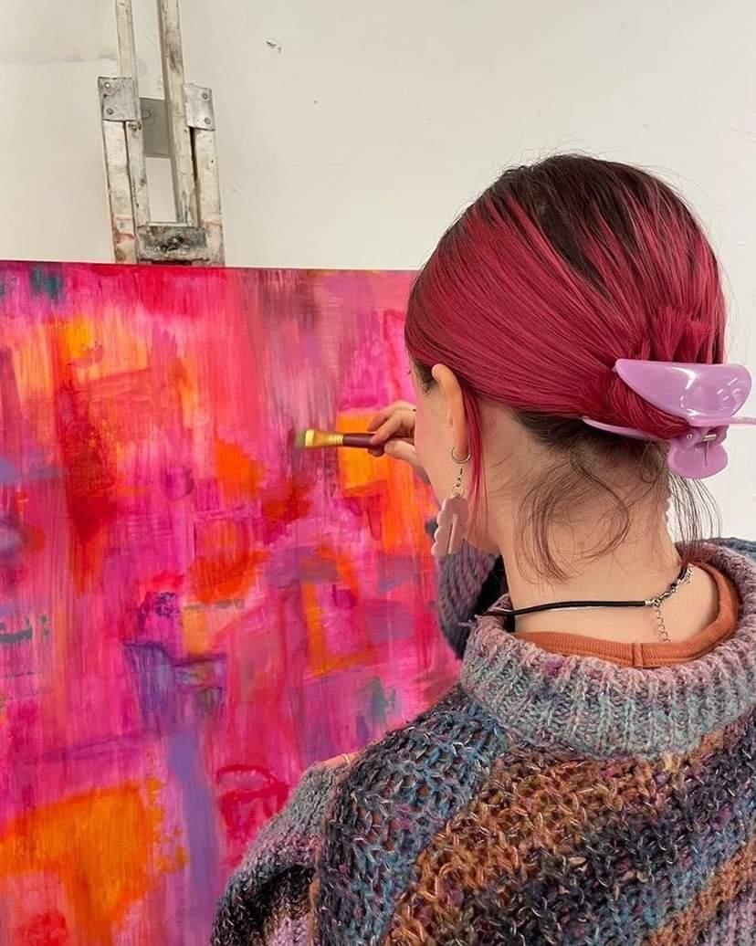 SotonForward's tweet photo. A new exhibition created by Fine Art students from Solent University will launch in Guildhall Square on Sat 2nd April, until Wed 6th April 2022. ‘Connections’, will be exhibited in re-purposed shipping containers, with visitors invited to walk around and get close to the art!🎨 https://t.co/vL2rBIdQAh