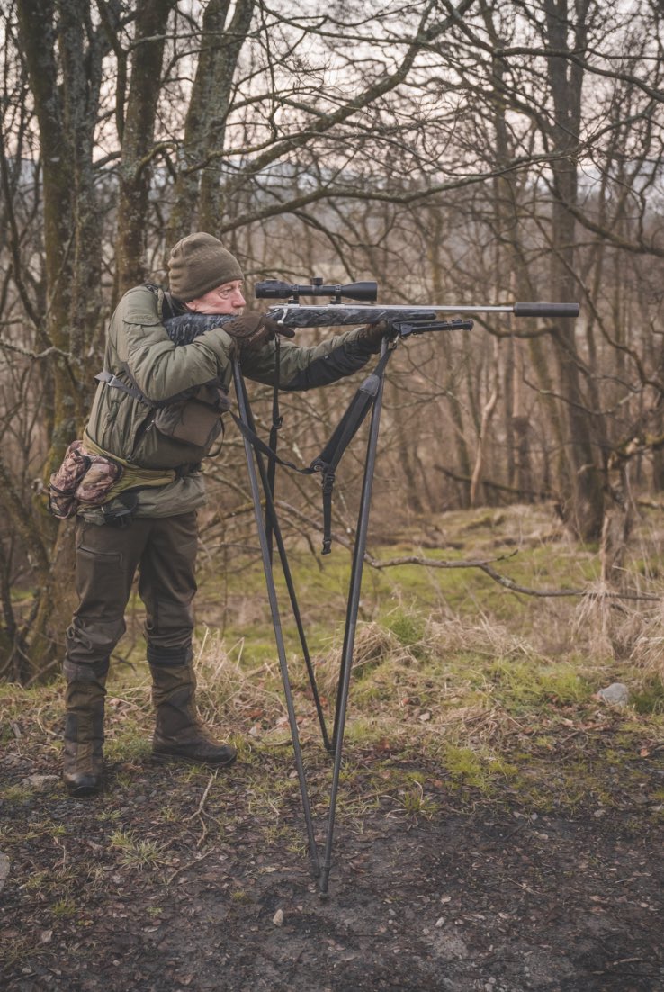 ShootingTimes's tweet photo. Issue 6391: THE SQUIRREL ISSUE - @mat_manning goes drey poking, @TrooperSnooks on the truth about how much damage squirrels really cause, and @gameandflames on the most delicious way to cook squirrel, as well as stalking, pigeon shooting, crow control, and gundog training 🐶 https://t.co/5hhpgLhwTN