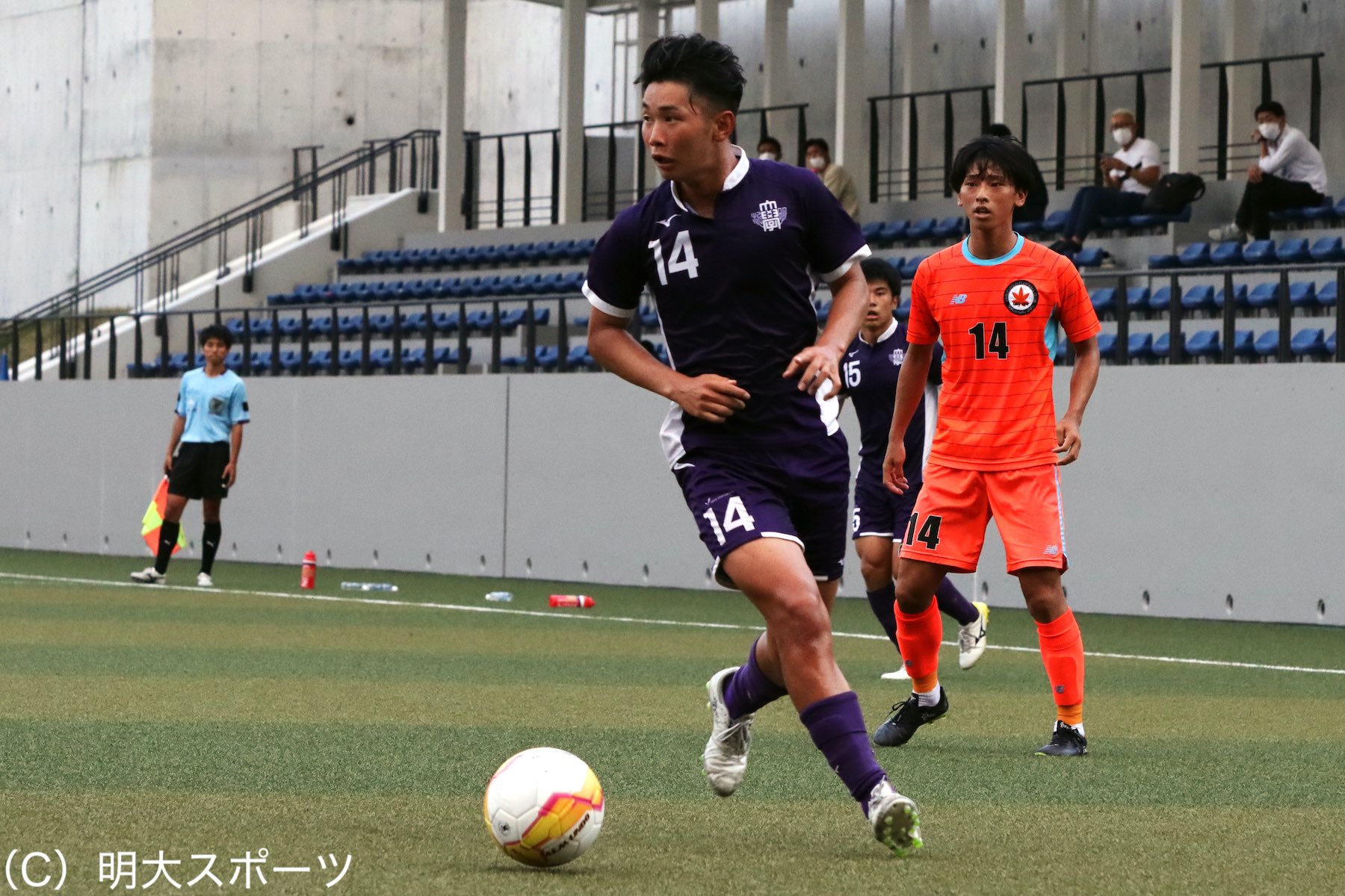 تويتر 明スポ サッカー担当 على تويتر 注目選手紹介 ｍｆ 田中克幸 商３ 弾丸ミドルと独特なリズムのドリブルで帝京長岡を選手権ベスト４に導いたｍｆ 持ち前の足元の技術に加え 明大では球際の強さや運動量の面で進化 今年度はチームの柱