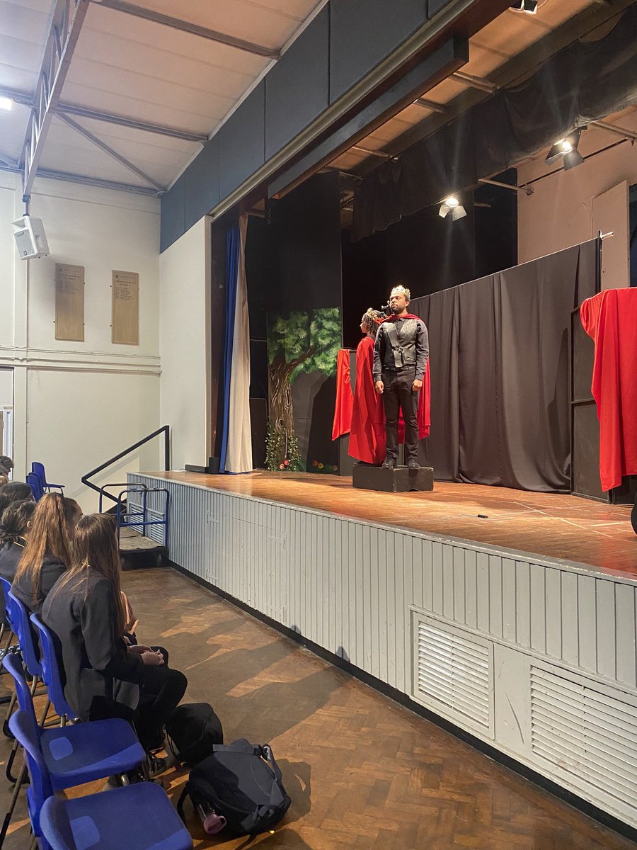 SRAEnglishDept's tweet photo. We are so lucky this morning to have @theglobeplayers in school, performing their excellent version of Macbeth for Year 10 &amp; 11. Such an excellent learning opportunity. 🎭 https://t.co/hDXtEpkSMZ