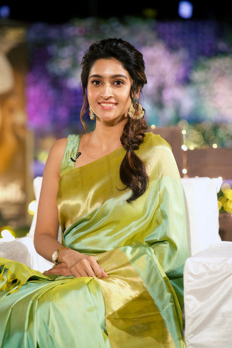 FilmyReporter_'s tweet photo. https://t.co/y3NPbDWzAT