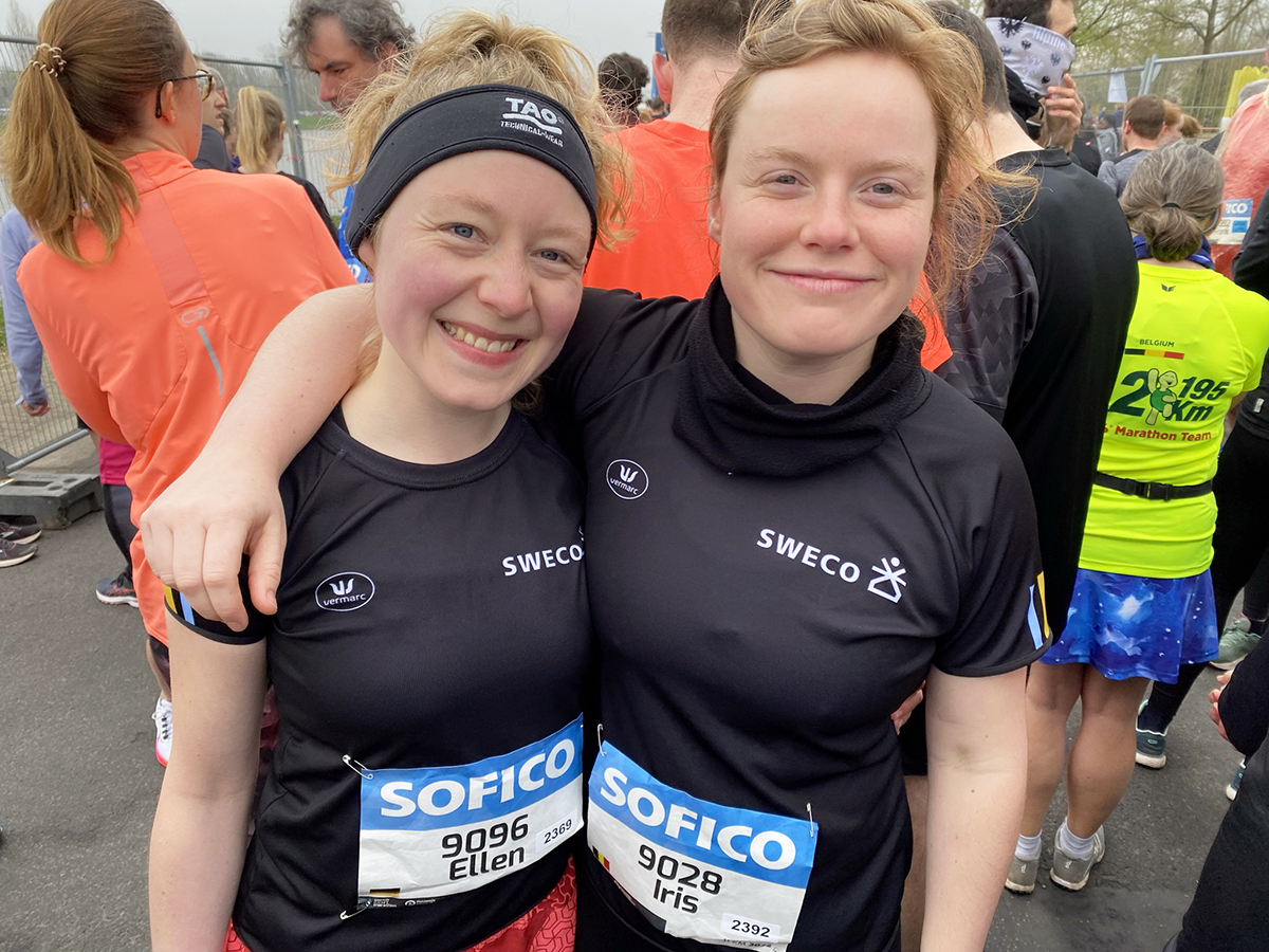 swecobelgium's tweet photo. 🥳 #WorkHardPlayHarder: tal van #Sweco-collega’s vinden elkaar in hun passie ❤️ om samen te sporten. Het enthousiasme spatte er dan ook vanaf tijdens de #SoficoGentMarathon 🏃 die afgelopen weekend plaatsvond. #teamspirit #Gent #fun #afterwork #TransformingSocietyTogether https://t.co/qIAlf1uBUS