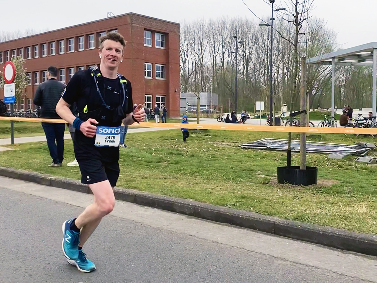 swecobelgium's tweet photo. 🥳 #WorkHardPlayHarder: tal van #Sweco-collega’s vinden elkaar in hun passie ❤️ om samen te sporten. Het enthousiasme spatte er dan ook vanaf tijdens de #SoficoGentMarathon 🏃 die afgelopen weekend plaatsvond. #teamspirit #Gent #fun #afterwork #TransformingSocietyTogether https://t.co/qIAlf1uBUS